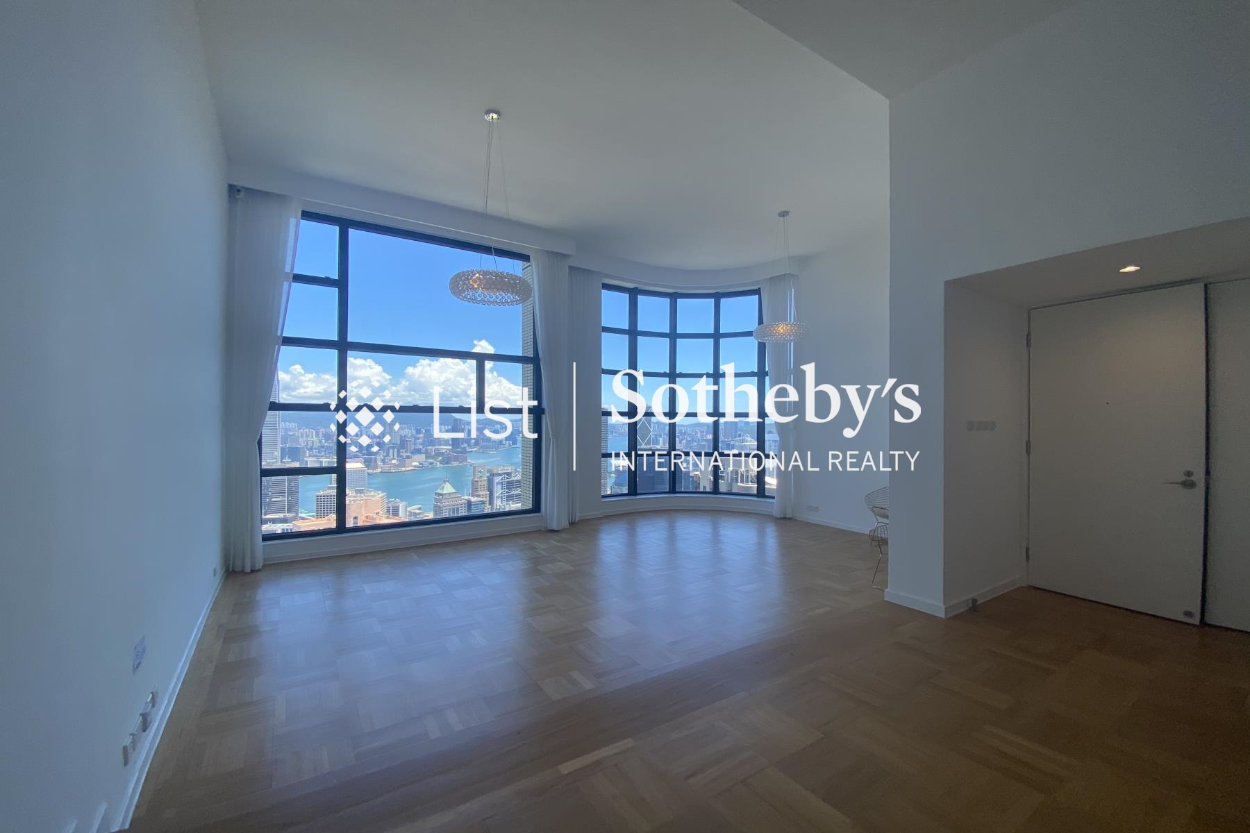 新品英国製 WORCESTER 最高級ライン【HYDE PARK】 Zaha Hadids Striking Second Project in Hong Kong, Featuring